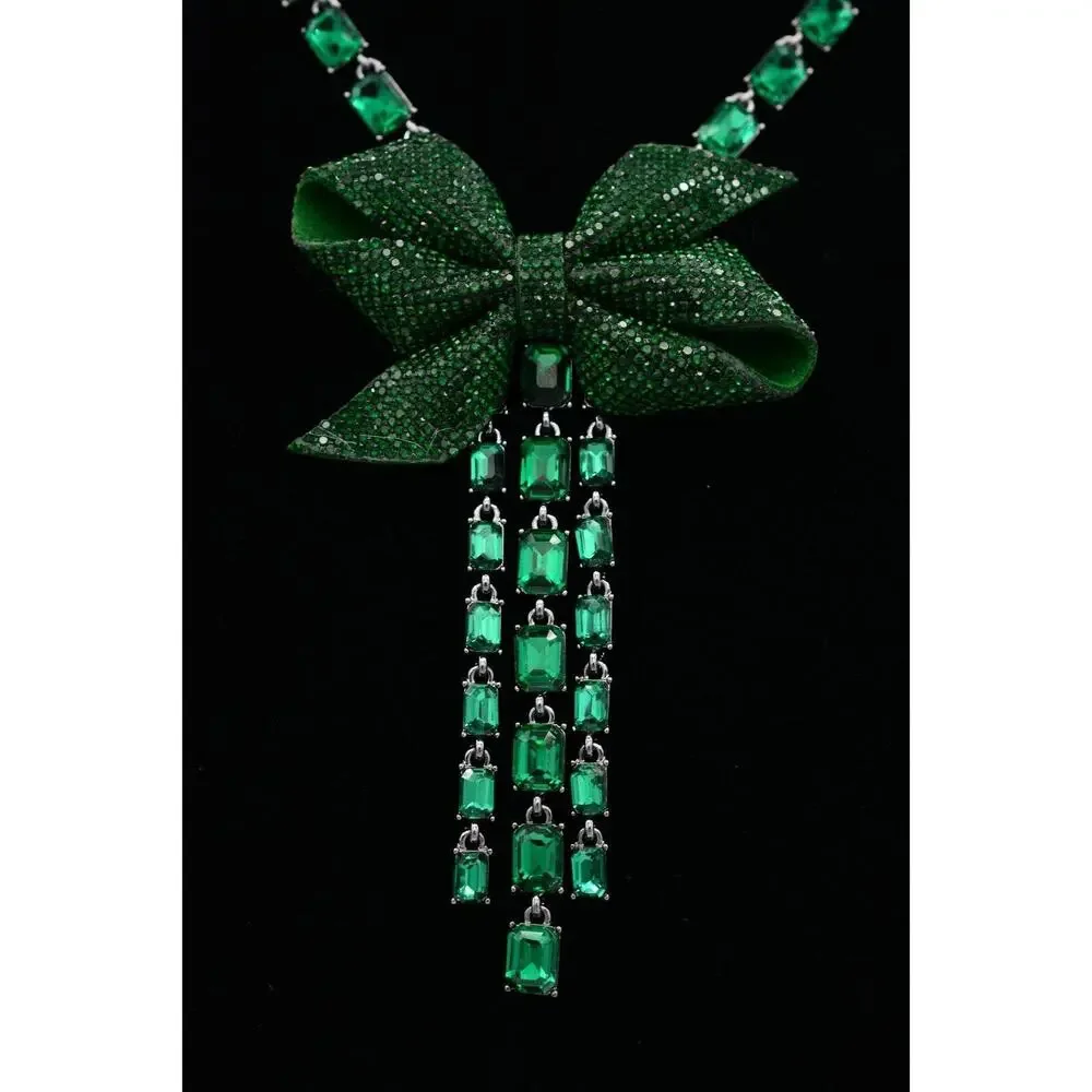 Betsey Johnson Green Christmas Bow Necklace Baguette Crystal Holiday NWT BinBJ